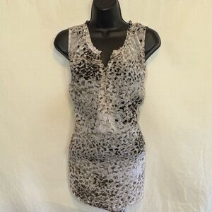 D-168 Liz Claiborne White & Black Animal Print Sleeveless Pullover‎ Blouse Sz XL